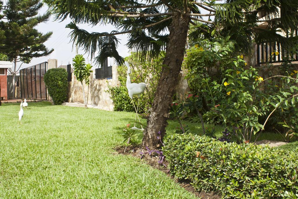 Quest Lodge Spintex Exterior foto